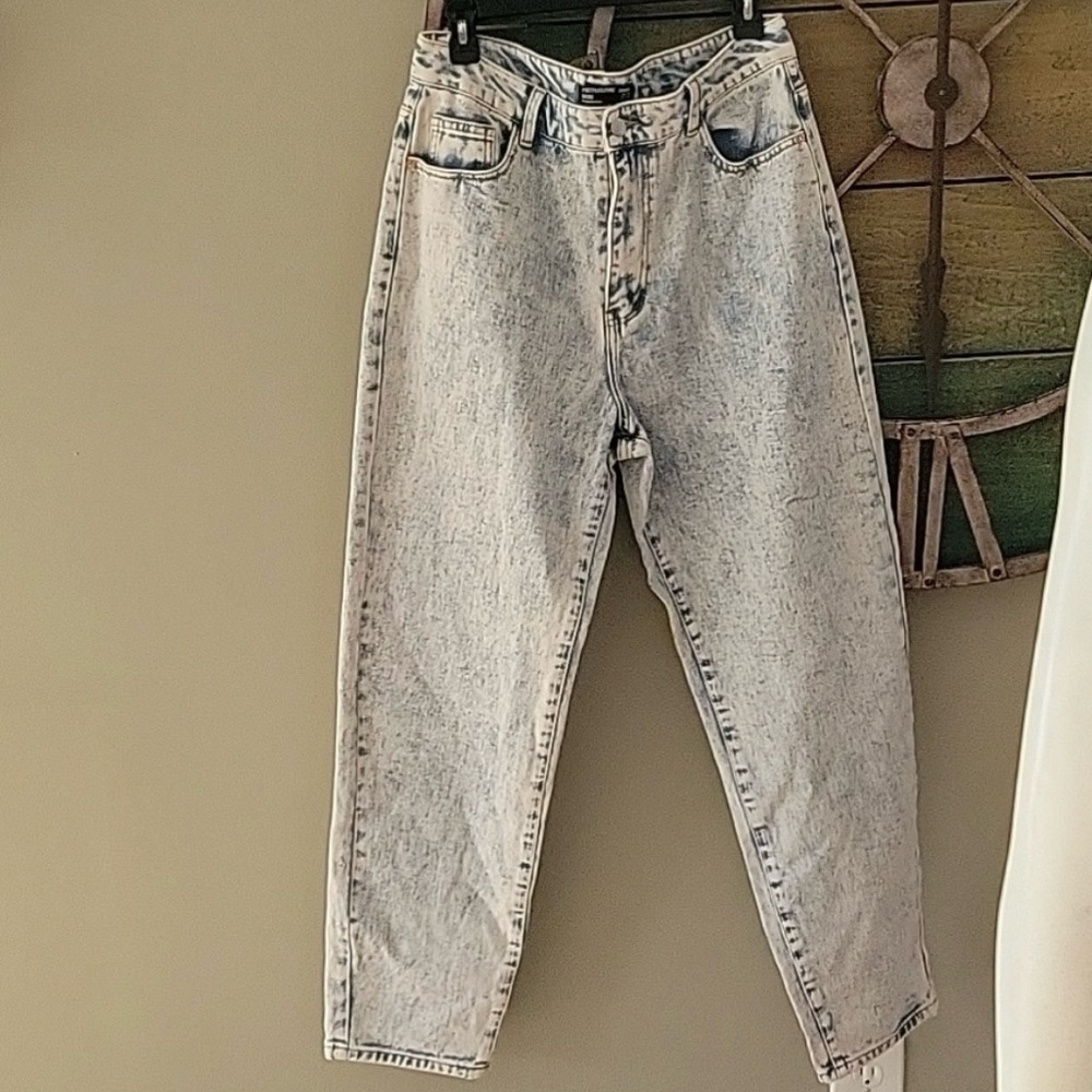 Pretty Little Thing Acid Wash Mom Jean